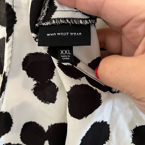 Black and White Polkadot Blouse - Picture 3 of 3